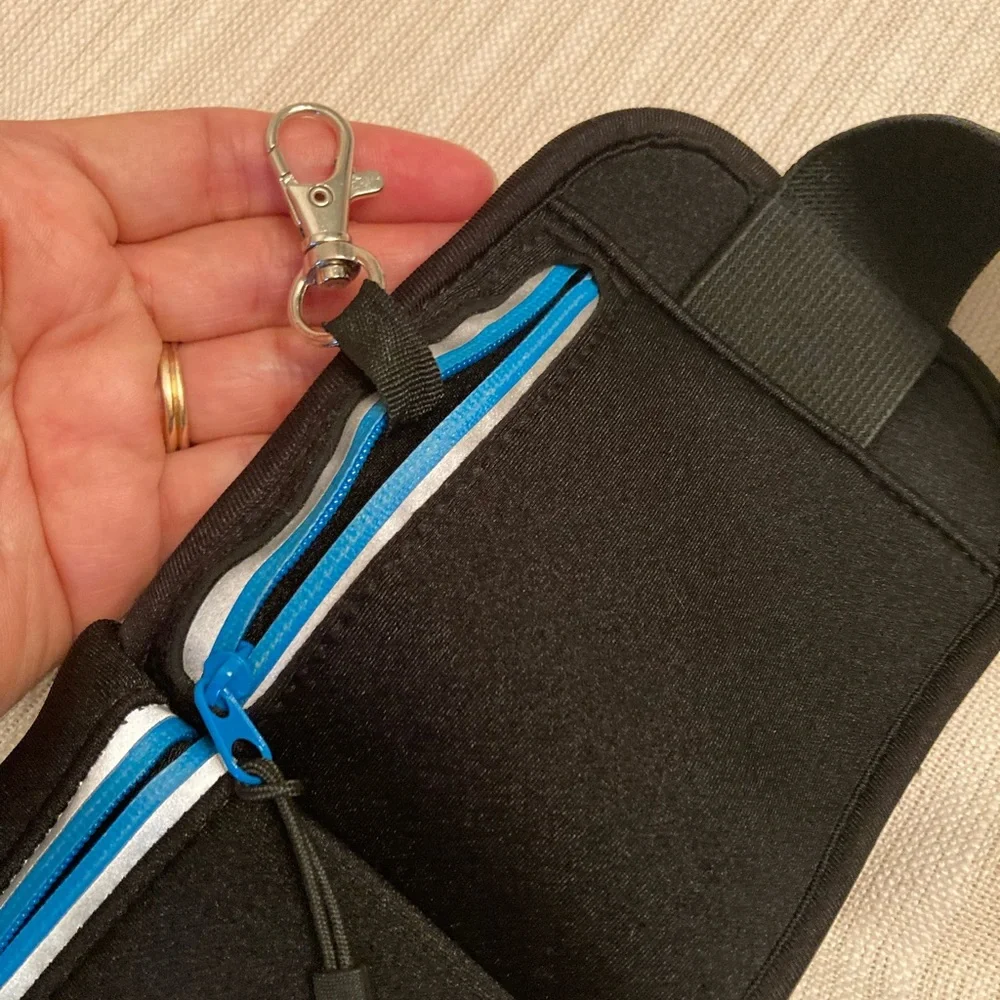 Black Running Belt Max with Blue Accents, adjustable, 3 pockets, keychain